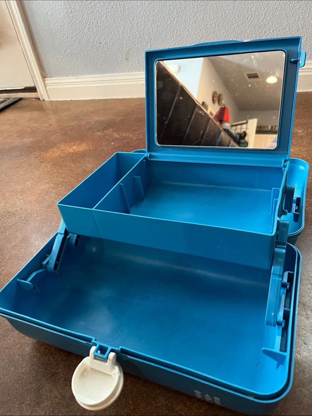 Vintage Blue Caboodle Portable Makeup Carry Case with White Handle